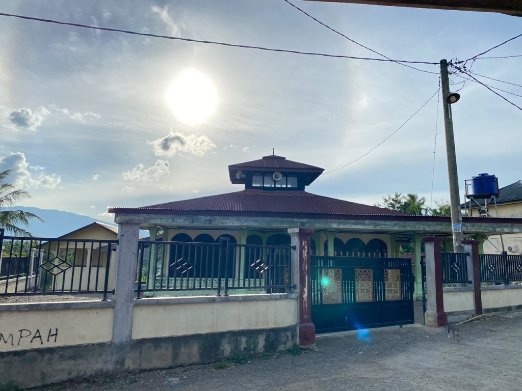 Meunasah Gampong Keureuweung Blang